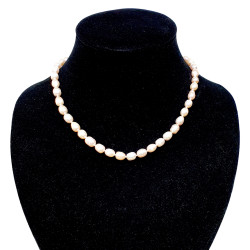 Freshwater pearl necklace