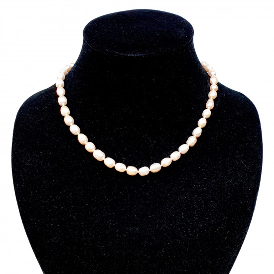 Freshwater pearl necklace