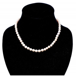 Freshwater pearl necklace