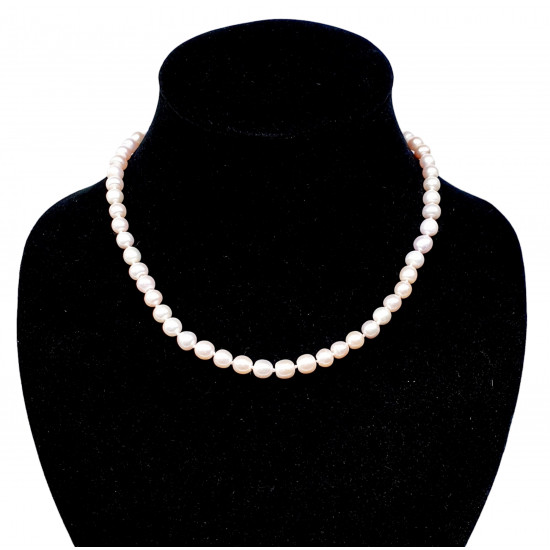 Freshwater pearl necklace