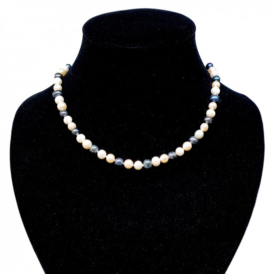 Freshwater pearl necklace