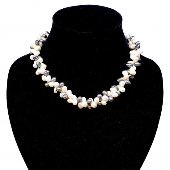 Freshwater pearl necklace
