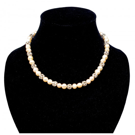 Freshwater pearl necklace