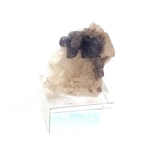 blue spinel