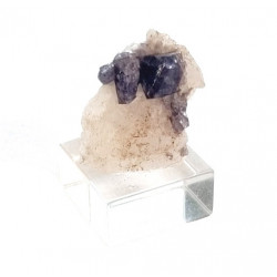 blue spinel