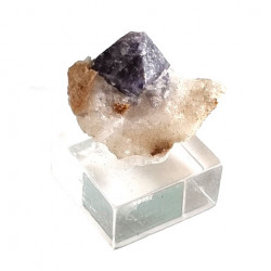 blue spinel