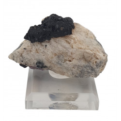 hibonite and sapphire