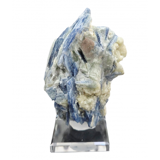 Kyanite on quartz
