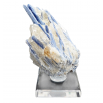 Kyanite on quartz
