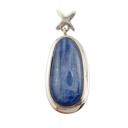 pendant kyanite silver