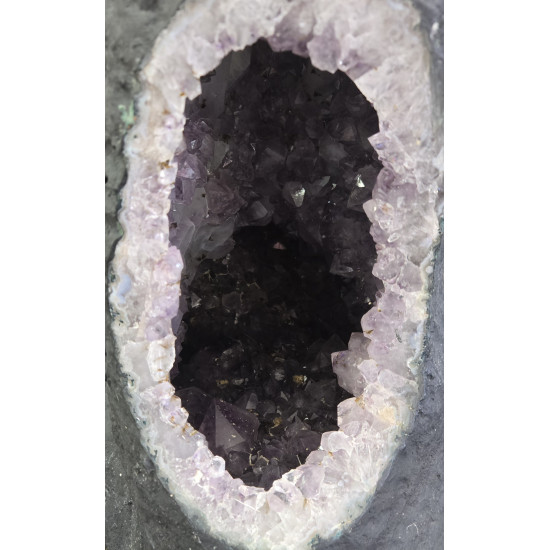 amethyst geode 27"