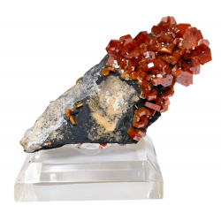 vanadinite on goethite