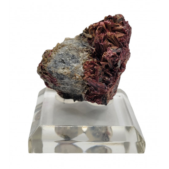 Erythrite