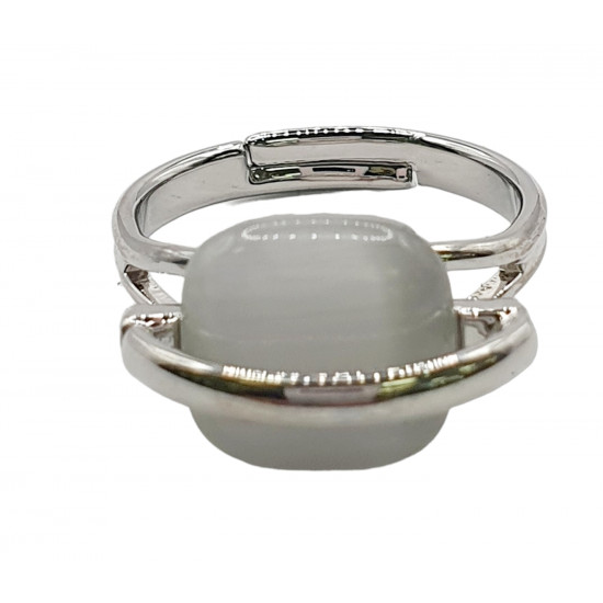 bague oeil de chat blanc