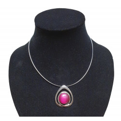 necklace cats eye fuchsia
