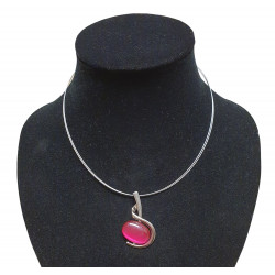 necklace cats eye fuchsia