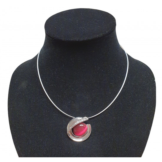 necklace cats eye fuchsia