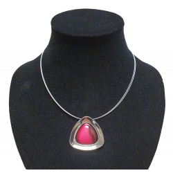 necklace cats eye fuchsia