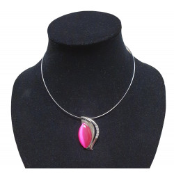 necklace cats eye fuchsia