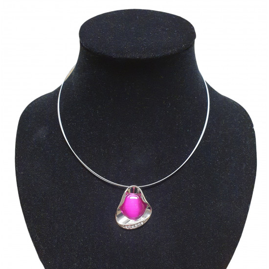 necklace cats eye fuchsia