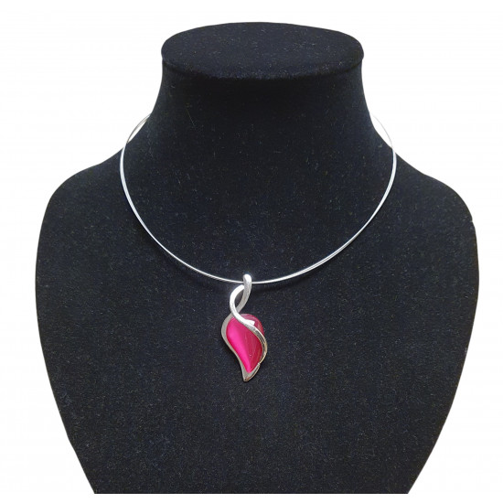 necklace cats eye fuchsia