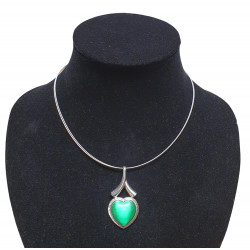 necklace cats eye green