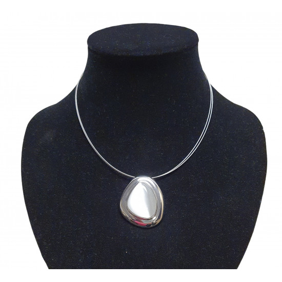necklace cats eye white 