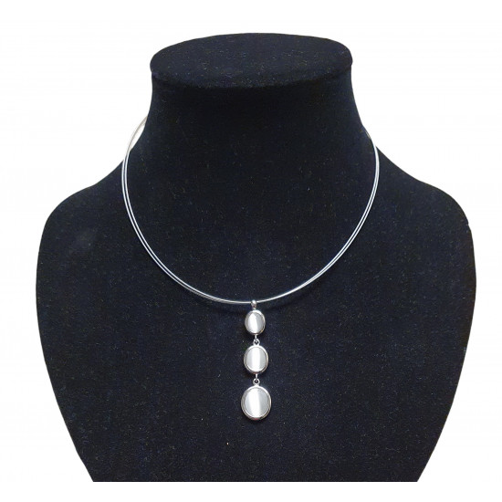 necklace cats eye white 