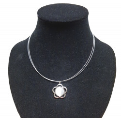 collier oeil de chat blanc