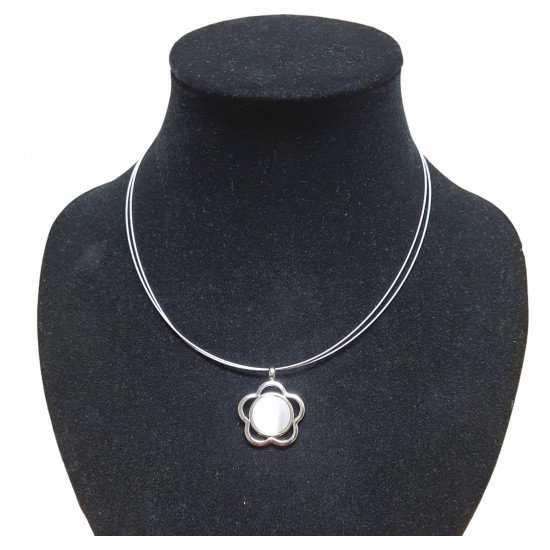 necklace cats eye white 