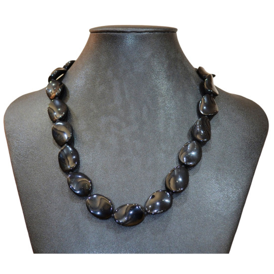 Black onyx oval necklace