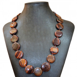 round bull's eye necklace
