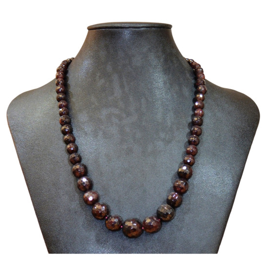 cascading garnet necklace 6-14mm