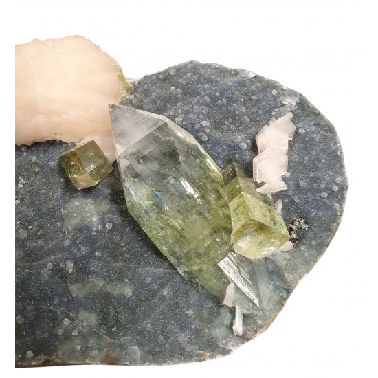 yellow apophyllite with stilbite and chalcedony