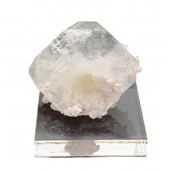 apophyllite on stilbite