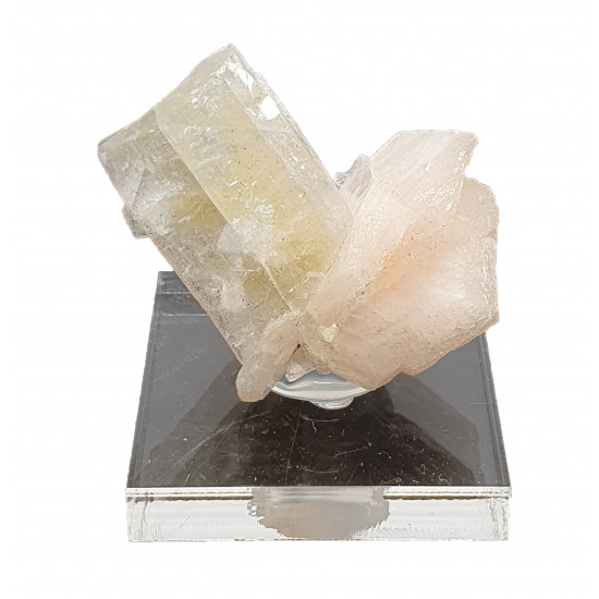 apophyllite on stilbite