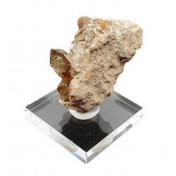 quartz with petroleum inclusion (UV reactive)