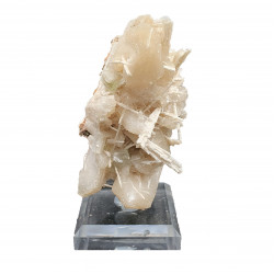 Scolecite on stilbite and apophyllite