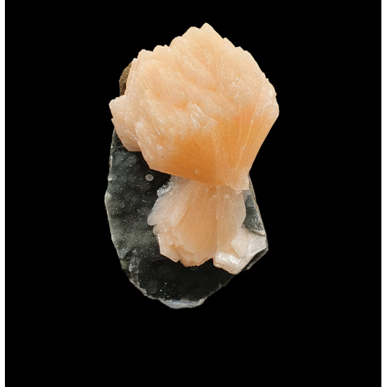 stilbite on chalcedony