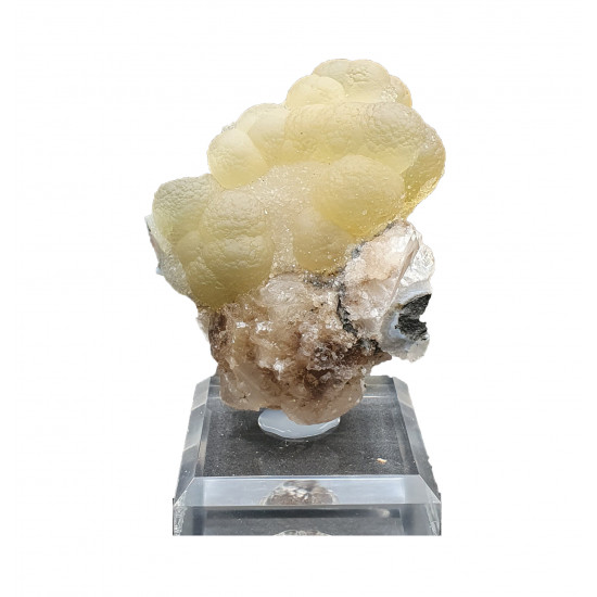 fluorite ball on quartz