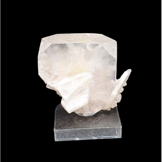apophyllite on stilbite