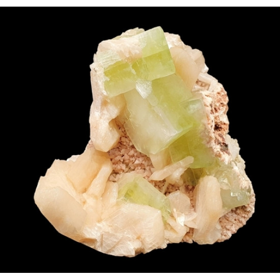 green apophyllite on stilbite and heulandite