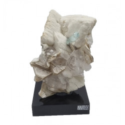 Aquamarine on muscovite,orthose,quartz