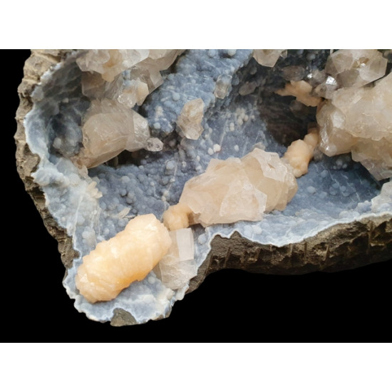 geode apophyllite and stilbite on chalcedony