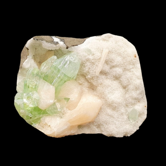 green apophyllite on stilbite and morderite