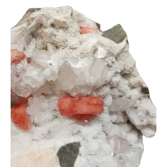 heulandite on morderite, stilbite and apophyllite