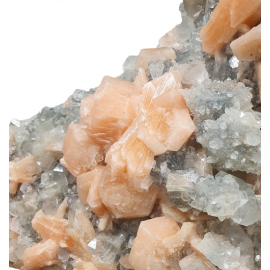 apophyllite and stilbite on chalcedony