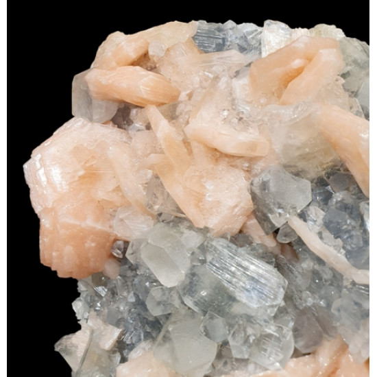 apophyllite and stilbite on chalcedony