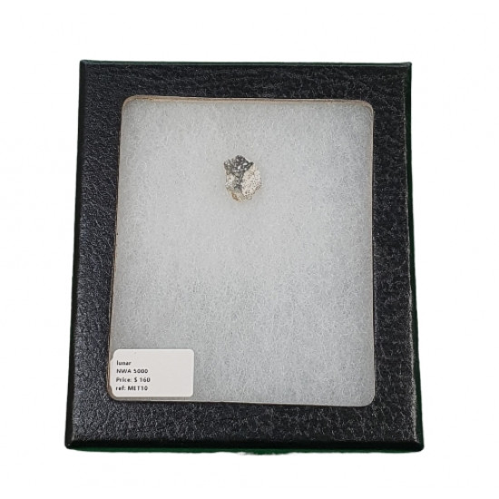 meteorite lunar NWA5000
