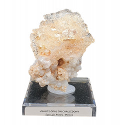 Opale hyalite sur calcédoine